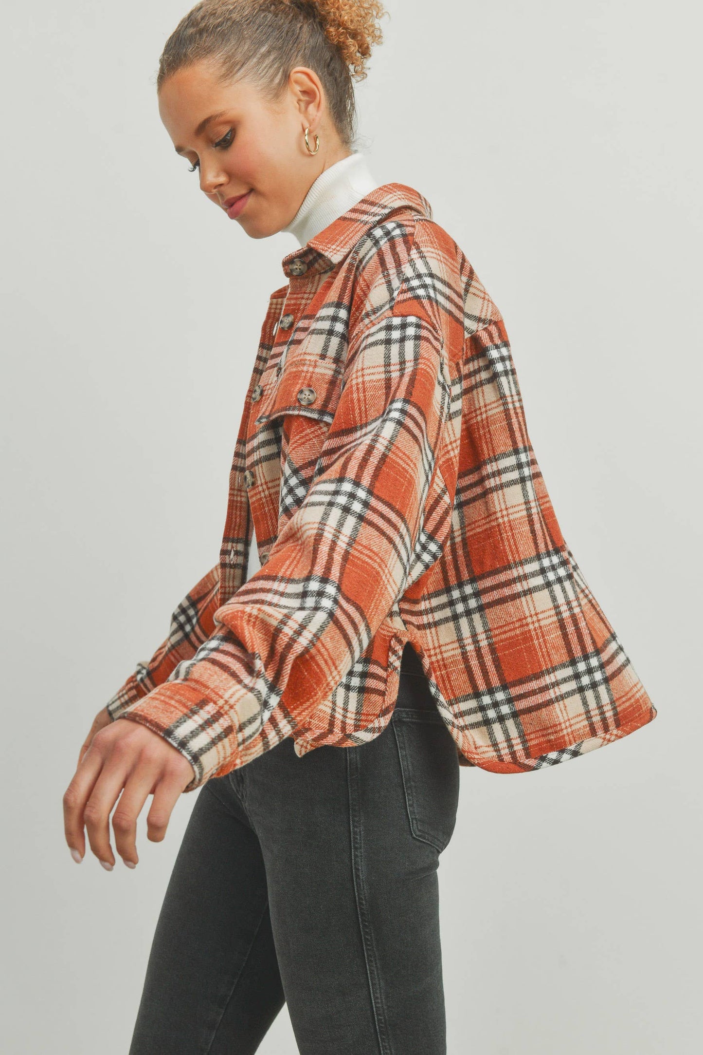 PLAID FLANNEL CROP SHACKET