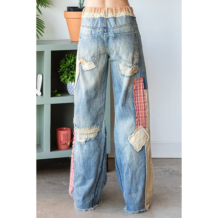 PATCH DETAIL WIDE STRAIGHT DENIM PANTS