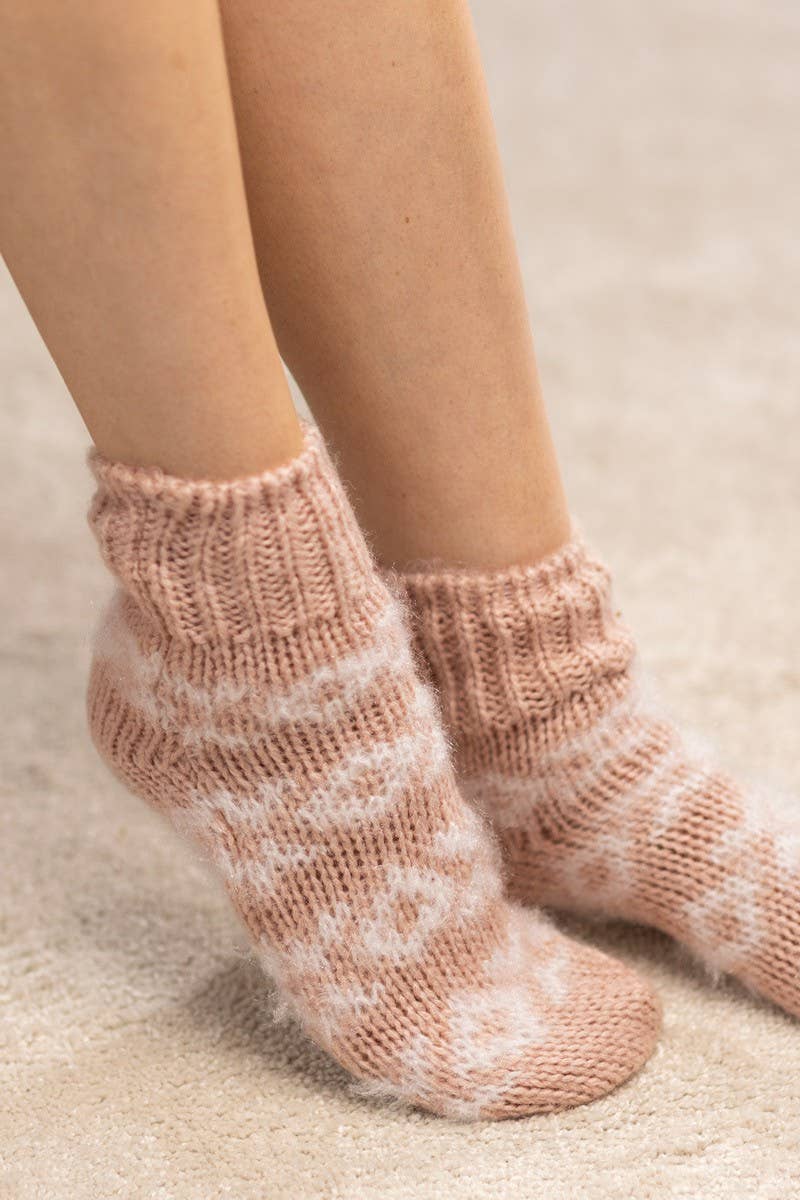 TWO COLORS - Fuzzy Nordic Socks