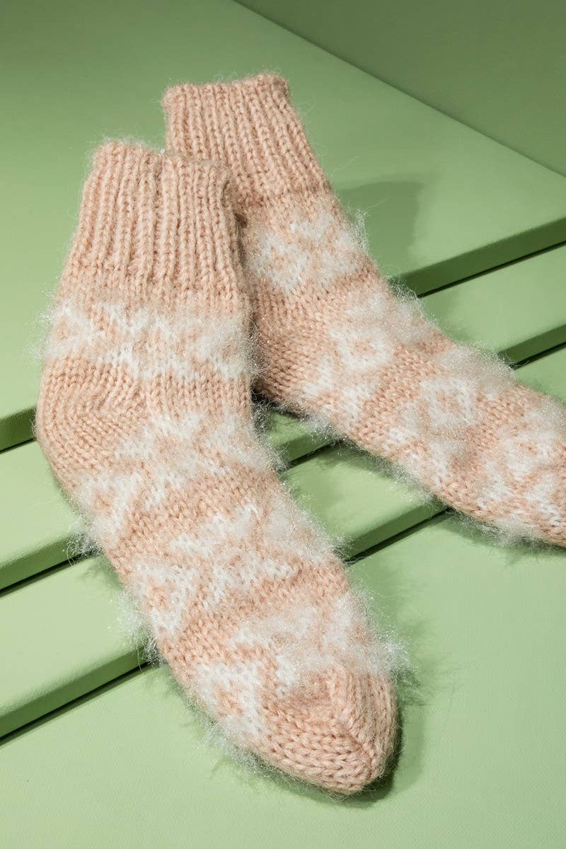 TWO COLORS - Fuzzy Nordic Socks